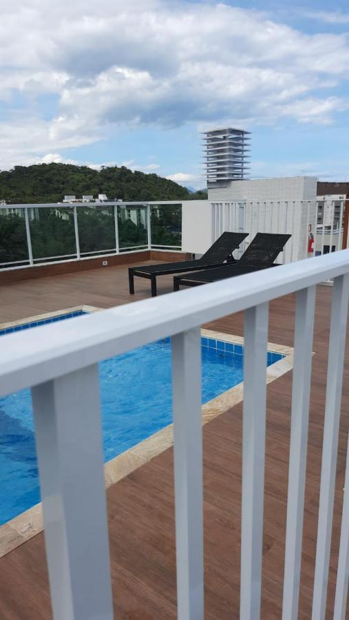 Apto Completo Toninhas Apartment
